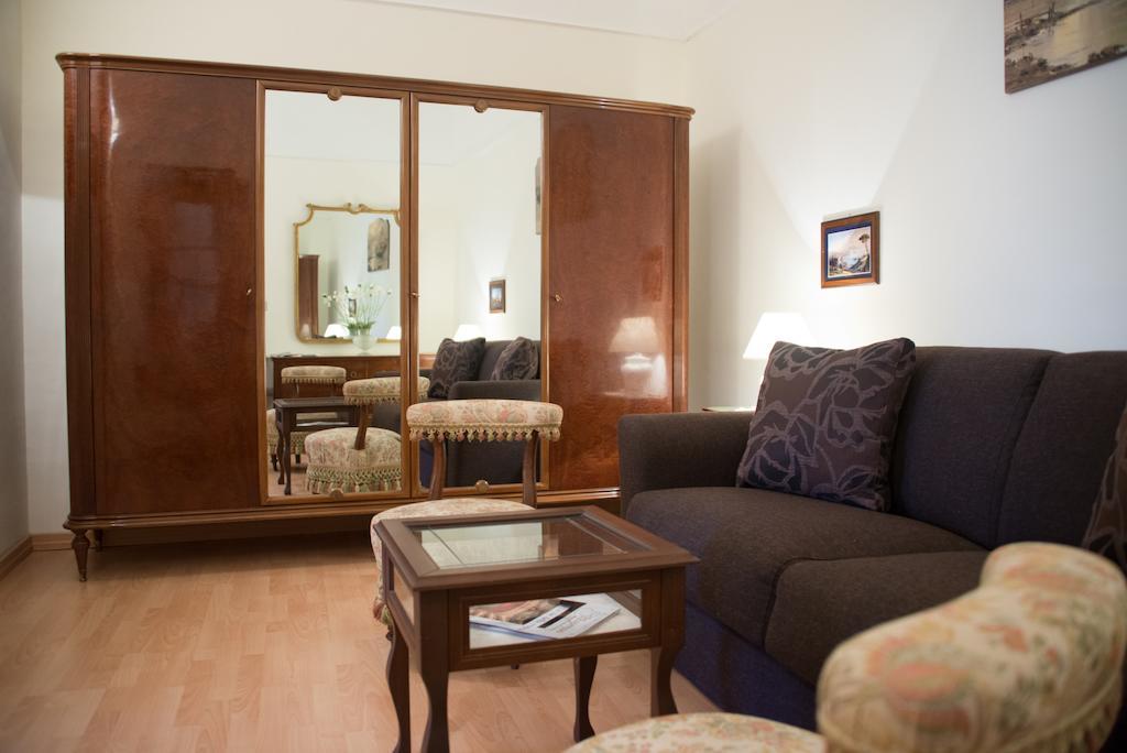 Il Giglio Rosso Appartement Napels Kamer foto