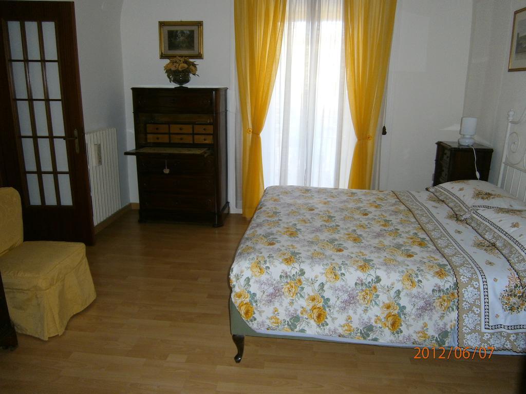 Il Giglio Rosso Appartement Napels Kamer foto