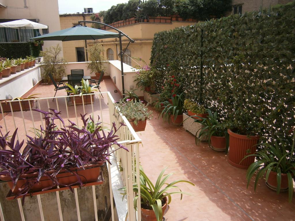 Il Giglio Rosso Appartement Napels Kamer foto